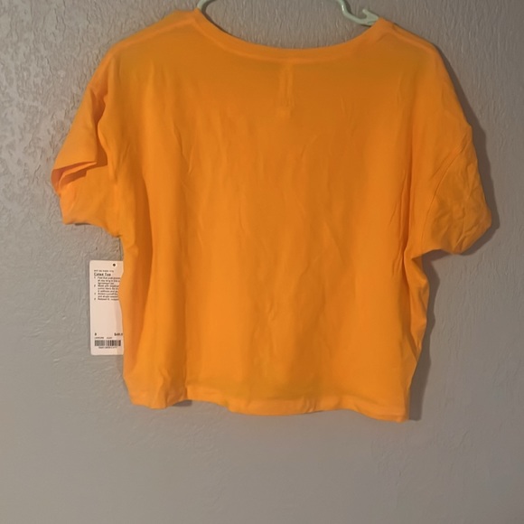 Never worn from Lululemon good material - Picture 2 of 3